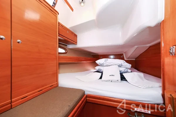 Bavaria 39 Cruiser - Yacht Charter Sailica