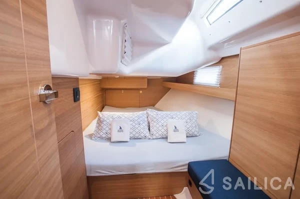 Elan Impression 45.1 - Yacht Charter Sailica