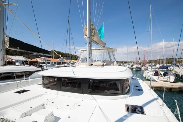 Lagoon 46  - Yacht Charter Sailica