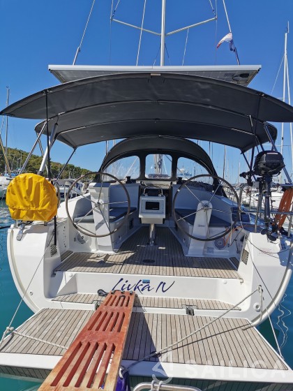 Bavaria Cruiser 41 - Yacht Charter Sailica