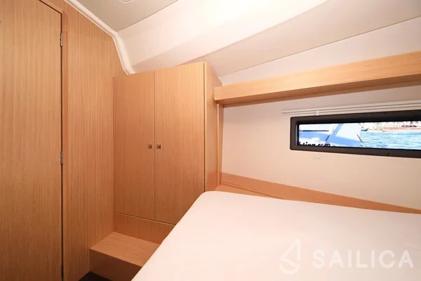 Bavaria C42 - Yacht Charter Sailica