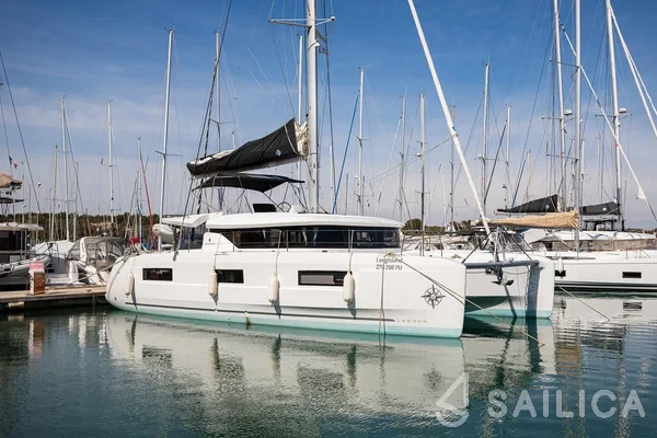 Lagoon 46  - Yacht Charter Sailica