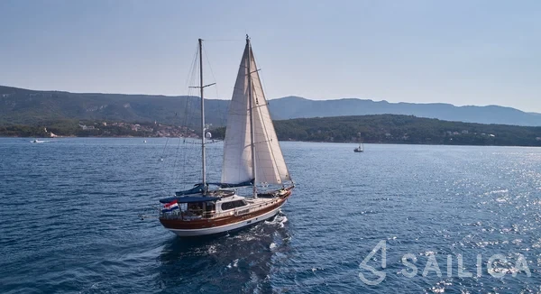 Gulet - Yacht Charter Sailica