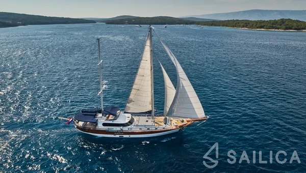 Gulet - Yacht Charter Sailica