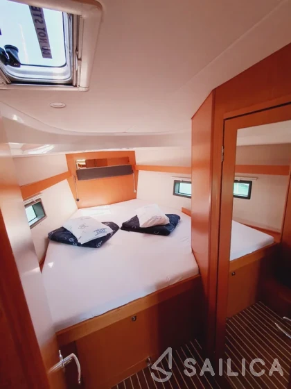 Bavaria C42 - Yacht Charter Sailica