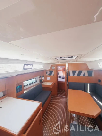 Bavaria C42 - Yacht Charter Sailica
