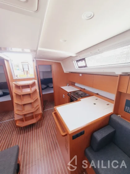 Bavaria C42 - Yacht Charter Sailica