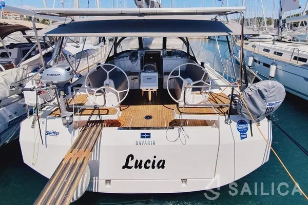 Bavaria C42 - Yacht Charter Sailica