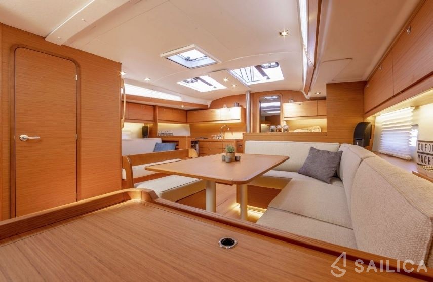 Dufour 430 - Yacht Charter Sailica