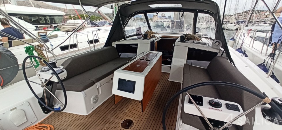Dufour 430 - Yacht Charter Sailica