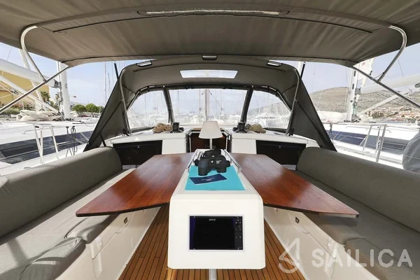 Dufour 430 - Yacht Charter Sailica
