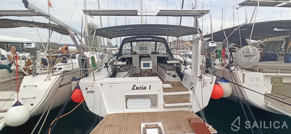 Dufour 430 - Yacht Charter Sailica