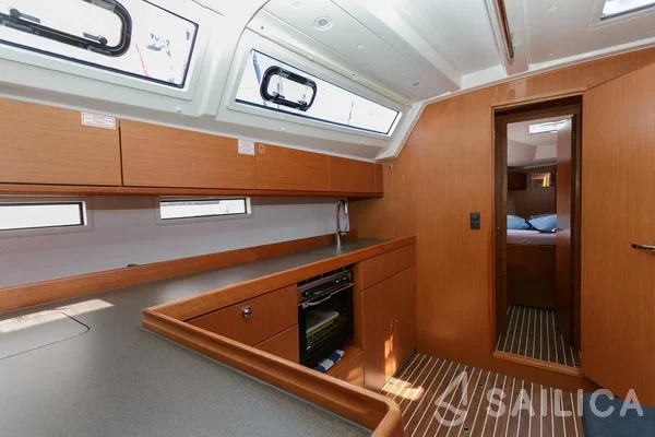 Bavaria 46 Cruiser - Yacht Charter Sailica