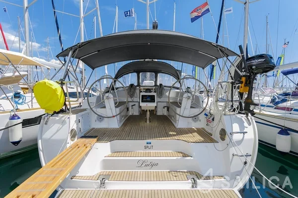 Bavaria 46 Cruiser - Yacht Charter Sailica
