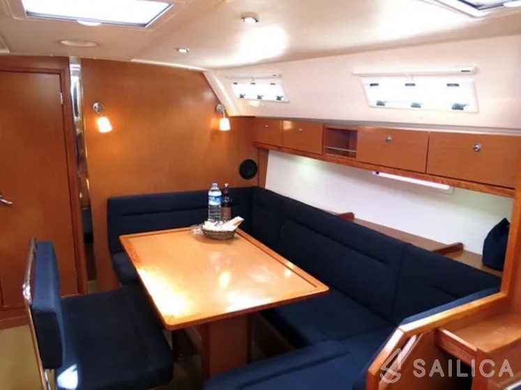 Bavaria 40 Cruiser - Yacht Charter Sailica