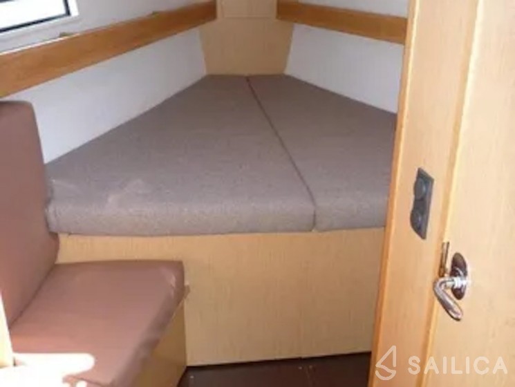Bavaria 40 Cruiser - Yacht Charter Sailica