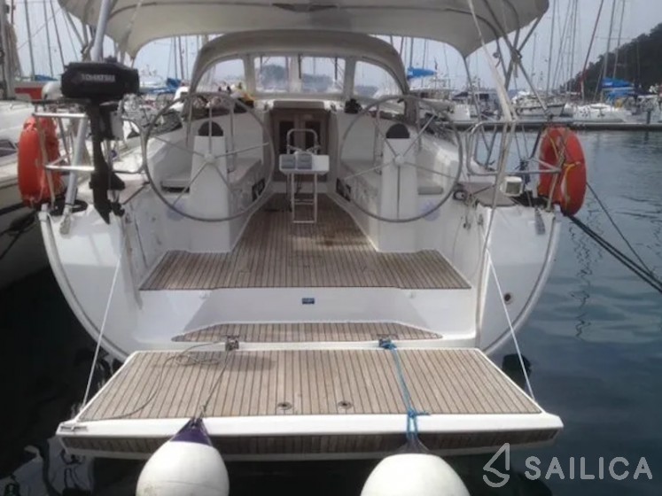 Bavaria 40 Cruiser - Yacht Charter Sailica
