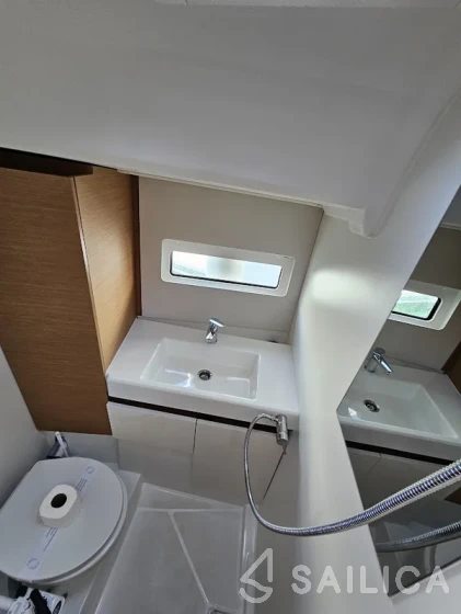 Sun Odyssey 490 - Yacht Charter Sailica