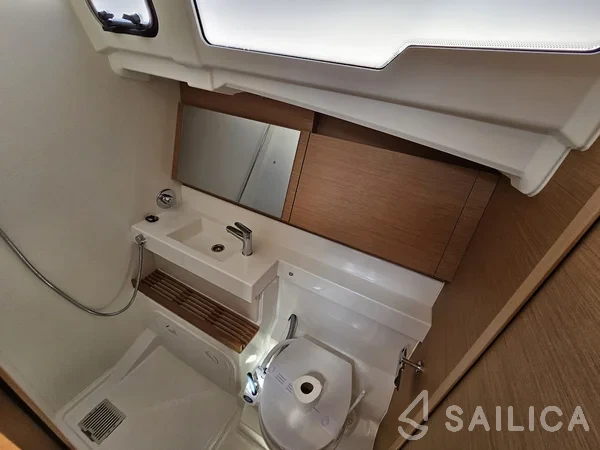 Sun Odyssey 490 - Yacht Charter Sailica
