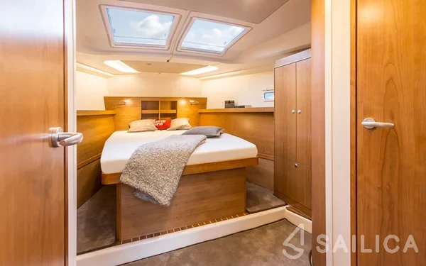 Hanse 455 - Yacht Charter Sailica