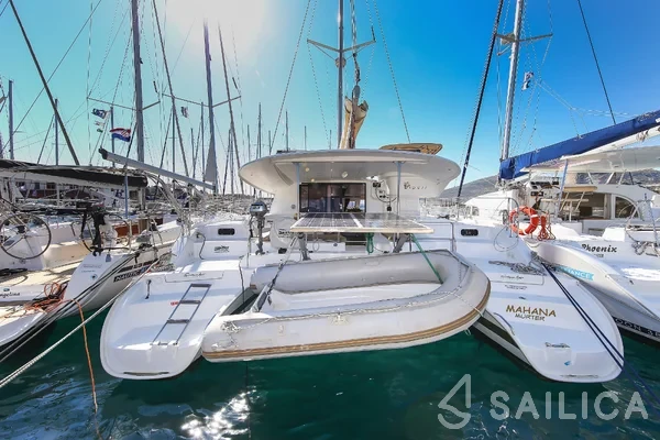 Lipari 41 - Yacht Charter Sailica