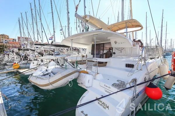 Lipari 41 - Yacht Charter Sailica
