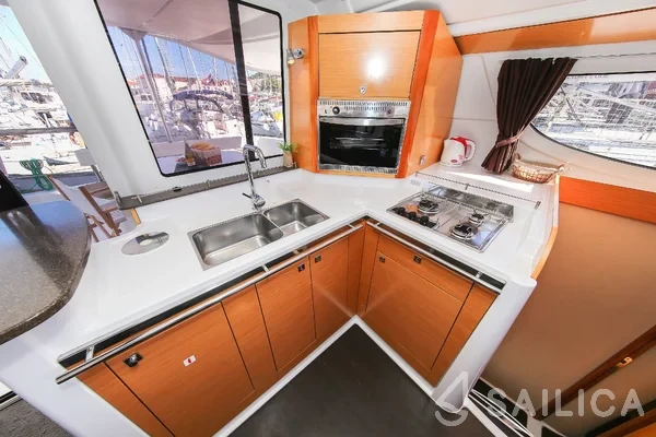 Lipari 41 - Yacht Charter Sailica