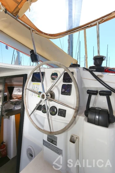 Lipari 41 - Yacht Charter Sailica