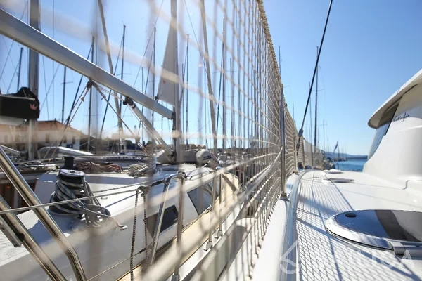 Lipari 41 - Yacht Charter Sailica