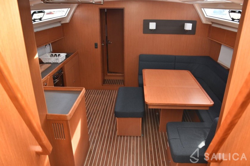 Bavaria 46 Cruiser - Yacht Charter Sailica