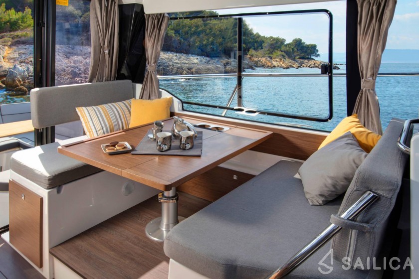 Merry Fisher 1095 - Yacht Charter Sailica
