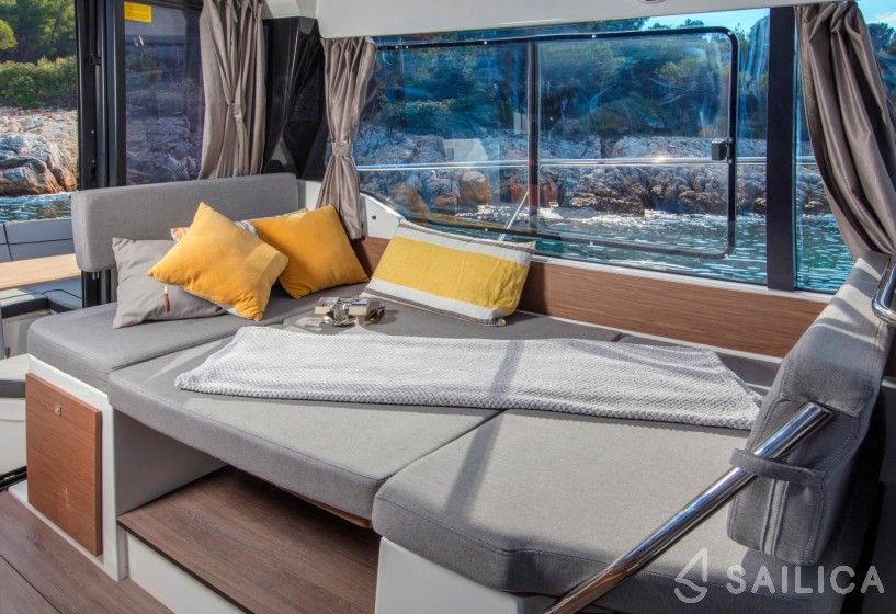 Merry Fisher 1095 - Yacht Charter Sailica