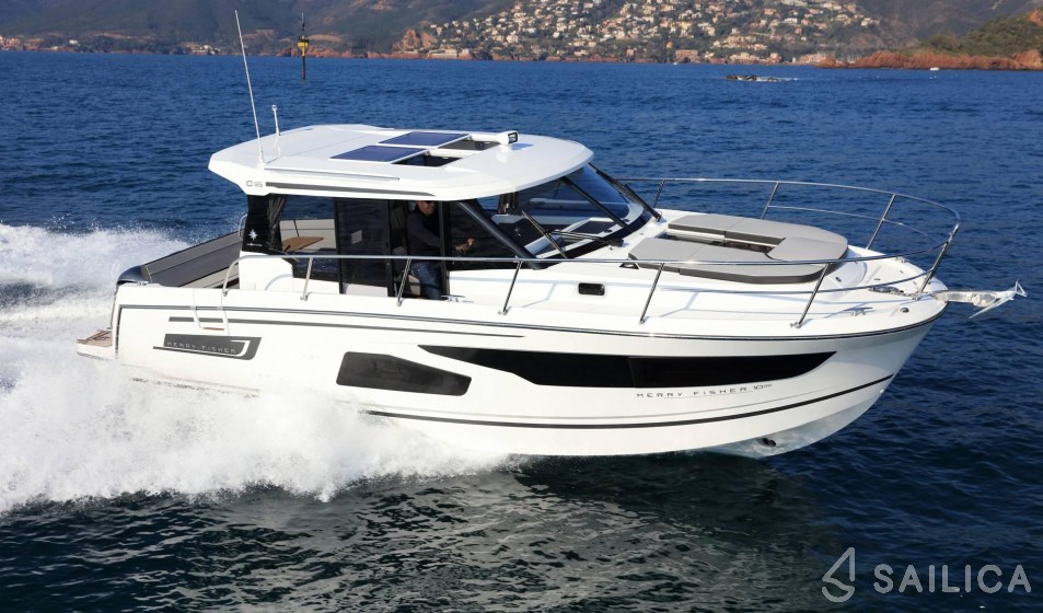 Merry Fisher 1095 - Yacht Charter Sailica