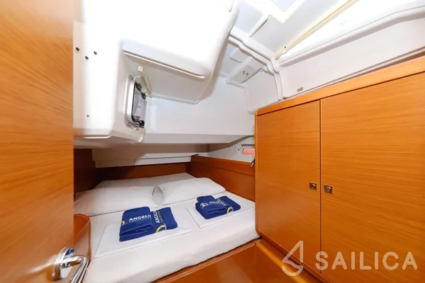Sun Odyssey 439 - Yacht Charter Sailica