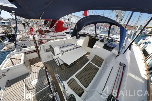 Sun Odyssey 439 - Yacht Charter Sailica