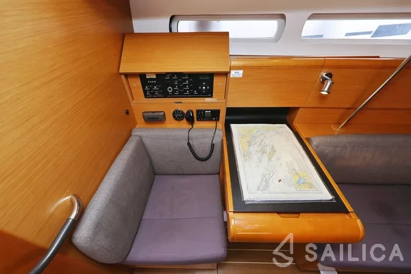 Sun Odyssey 439 - Yacht Charter Sailica