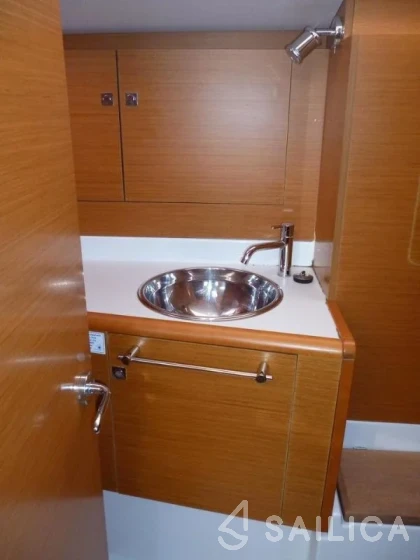 Sun Odyssey 439 - Yacht Charter Sailica
