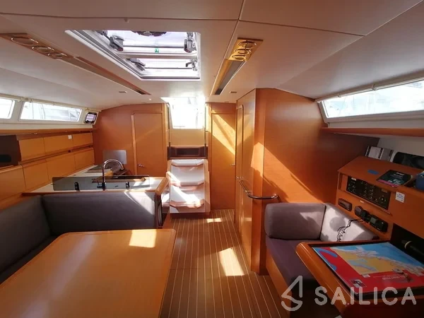 Sun Odyssey 439 - Yacht Charter Sailica