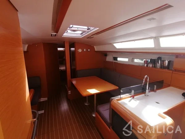 Sun Odyssey 439 - Yacht Charter Sailica