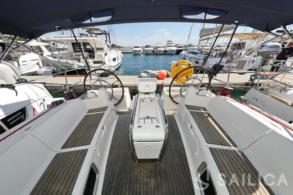 Sun Odyssey 439 - Yacht Charter Sailica