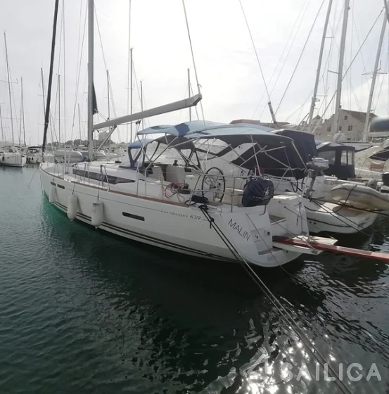 Sun Odyssey 439 - Yacht Charter Sailica