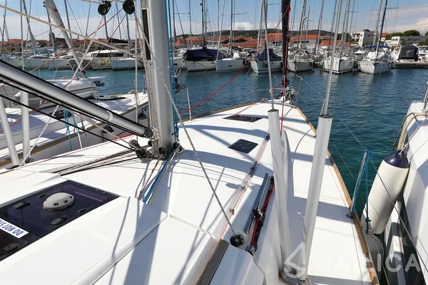 Sun Odyssey 439 - Yacht Charter Sailica