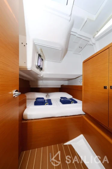 Sun Odyssey 439 - Yacht Charter Sailica