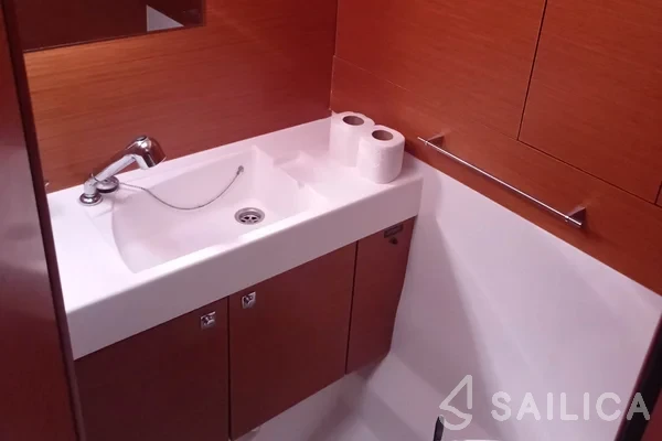 Sun Odyssey 479 - Yacht Charter Sailica