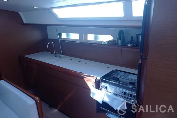 Sun Odyssey 479 - Yacht Charter Sailica