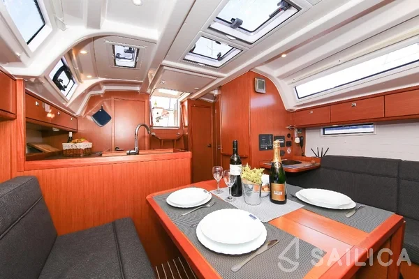 Bavaria 37 Cruiser - Yacht Charter Sailica