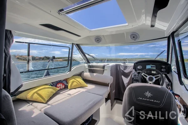 Merry Fisher 795 - Photo #54 Merry Fisher 795 - Yacht Charter Sailica