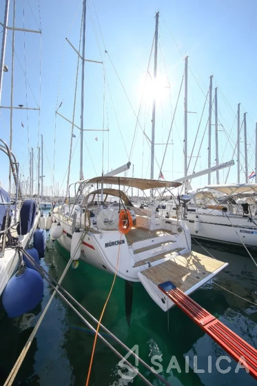 Bavaria 51 Cruiser - Yacht Charter Sailica