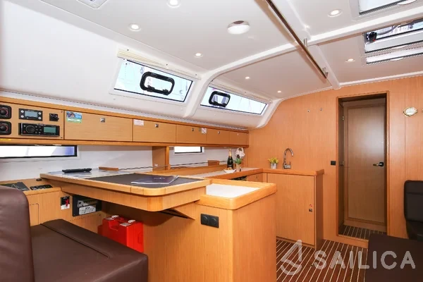 Bavaria 51 Cruiser - Yacht Charter Sailica
