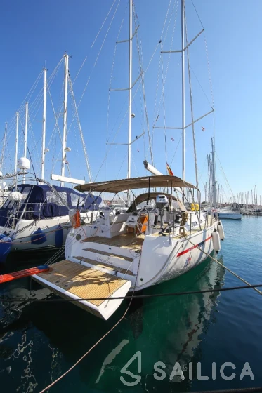 Bavaria 51 Cruiser - Yacht Charter Sailica